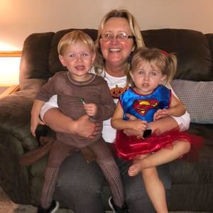 Meet your Posher, Lori